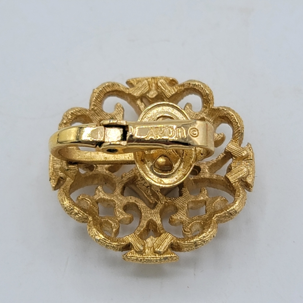 Avon Precious Pretenders Clip On Earrings Textured Filigree Scrollwork 70s Vtg - Picture 5 of 10